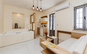 Emeli Suites